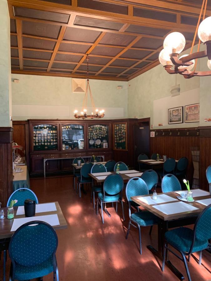 Hotel Montan Duisburg Bagian luar foto